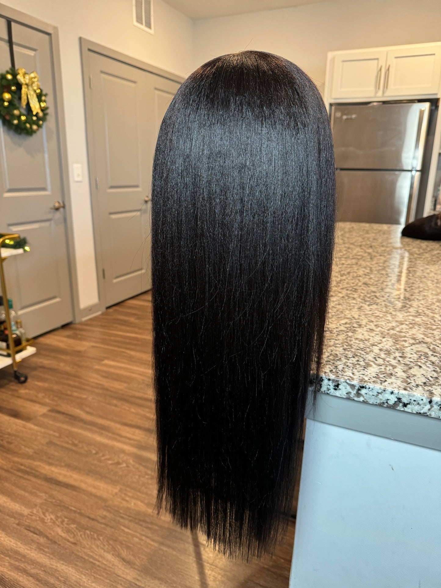 WIDOWS PEAK YAKI STRAIGHT DRAWSTRING GLUELESS WIG