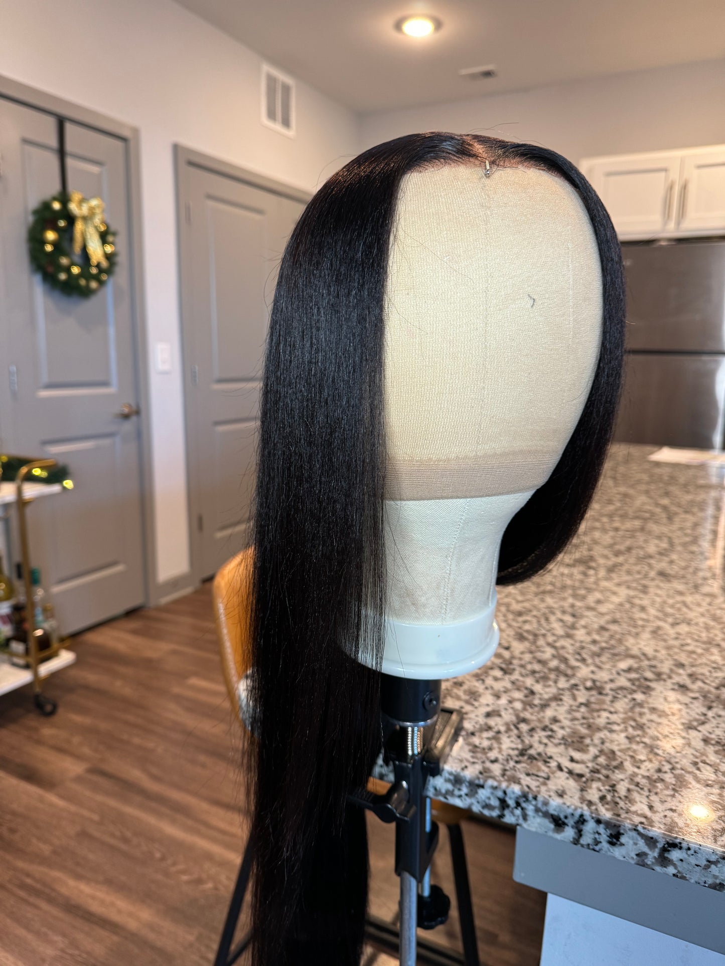 LONG YAKI STRAIGHT GLUELESS WIG