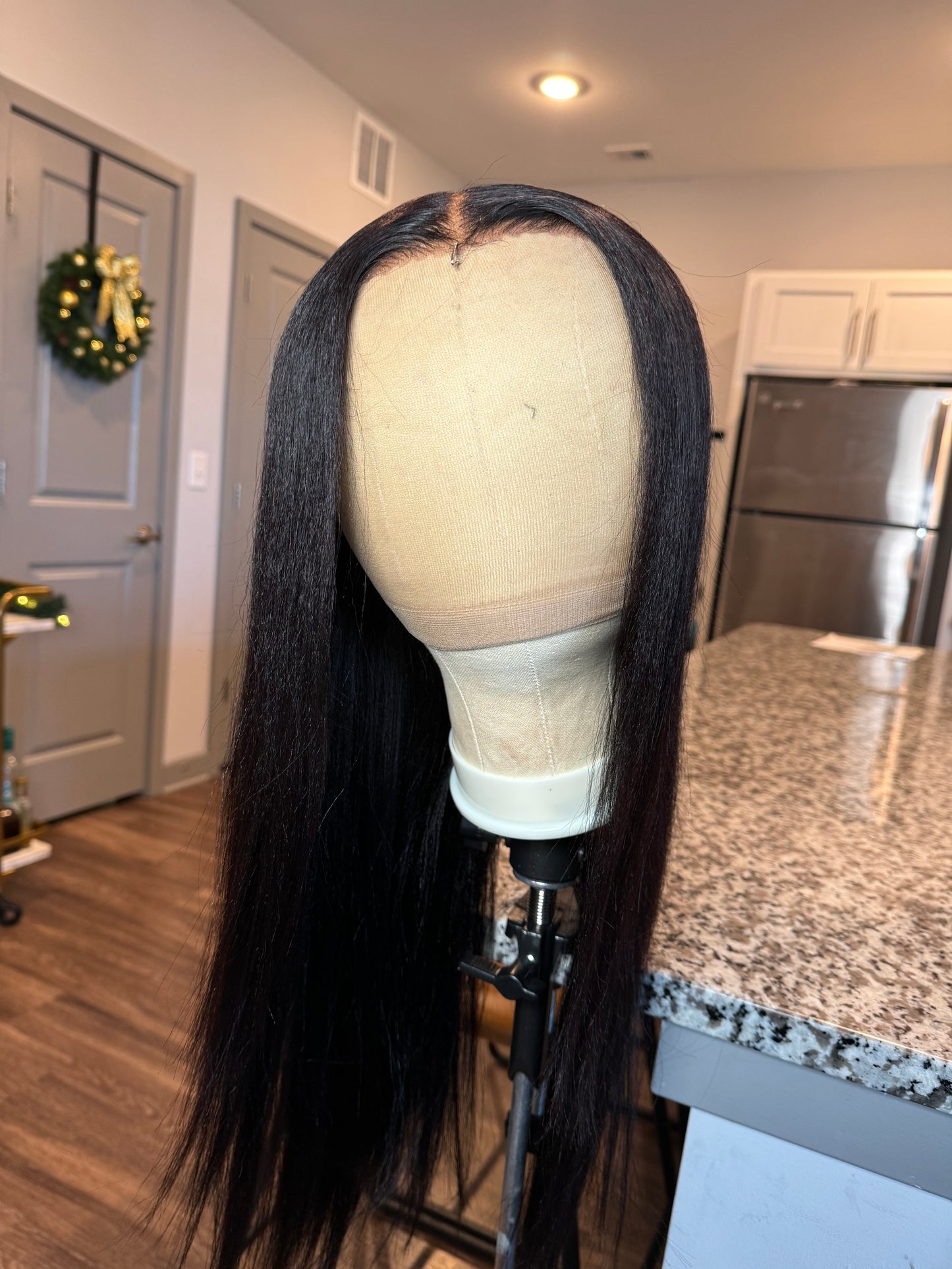 LONG YAKI STRAIGHT GLUELESS WIG